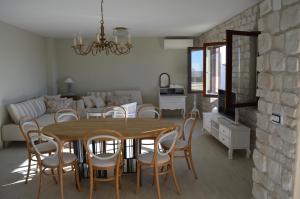 Część wypoczynkowa w obiekcie Salvia 4 Stars Apartment