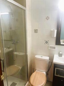 Et badeværelse på Apartamento con vistas al mar + 7 billeder