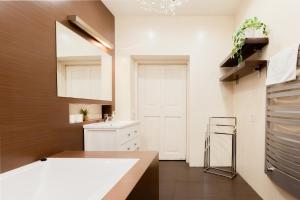 Kúpeľňa v ubytovaní Prime Location Apartment