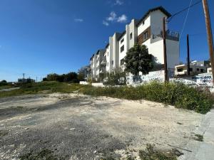 The building in which a hosteleket is located