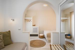 Гостиная зона в Finikas Hotel