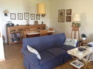 A seating area at Villa Bouboule