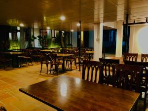 美奈心悦酒店餐厅或其他用餐的地方