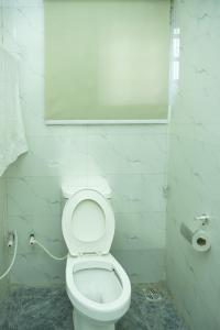 Carve Out A Great Life At Our 2-BR-APT With 24HRS PWR And WiFi衛浴