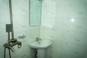 Carve Out A Great Life At Our 2-BR-APT With 24HRS PWR And WiFi衛浴