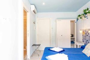 Postel nebo postele na pokoji v ubytování Mediterranean Charm villa con piscina al mare