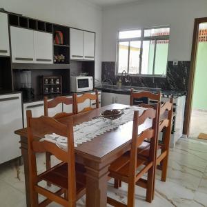 Nhà bếp/bếp nhỏ tại Cabana dos Golfinhos