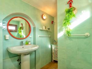 Un baño de ISA - Apartment 4 beds in Golfo Aranci just 150 mt from the sea