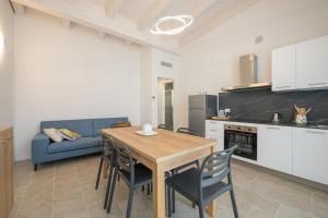 Η κουζίνα ή μικρή κουζίνα στο Wave Island Torre B23