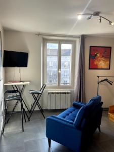 Μια τηλεόραση ή/και κέντρο ψυχαγωγίας στο Duplex cosy à Carnot