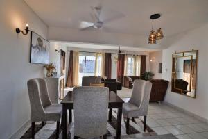 Μια τηλεόραση ή/και κέντρο ψυχαγωγίας στο Cv Homes