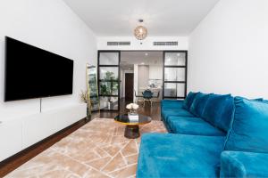 TV a/nebo společenská místnost v ubytování Stylish and Central 1 BD in Downtown Dubai