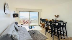 Χώρος καθιστικού στο Appartement Vue Mer au pied de la plage de Merlimont