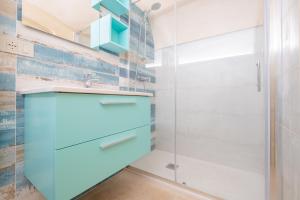 A bathroom at Villa Luritu Luxury Pool Tricase by HDSalento