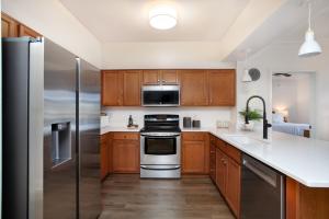 Nhà bếp/bếp nhỏ tại Knox Hideaway 2 miles to Market Square