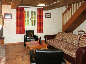 Posezení v ubytování Holiday Home Les Prés Rousselins by Interhome