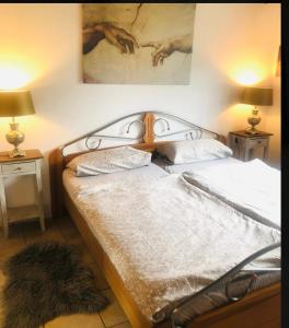 Postel nebo postele na pokoji v ubytování Ferienwohnung Feldmann