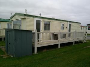 Budova, kde se prázdninový areál nachází