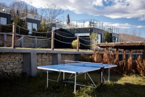 Lauatennis majutusasutuses Horizons Bakurtsikhe või selle läheduses