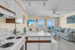 Fotografie z fotogalerie ubytování Emerald Skye 43 Breezy Gulf Views Coastal Charm v destinaci Orange Beach