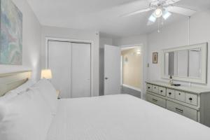Fotografie z fotogalerie ubytování Emerald Skye 43 Breezy Gulf Views Coastal Charm v destinaci Orange Beach