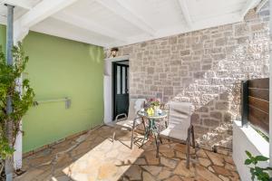 Gallery image of Dionysia Rooms in Lefkada Town