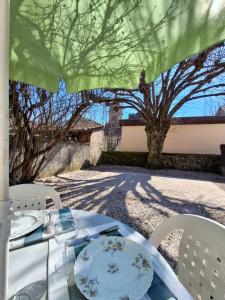 Φωτογραφία από το άλμπουμ του Chez Mamine, au coeur du village avec jardin σε Charavines