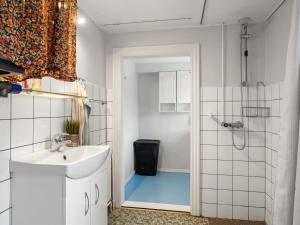 Holiday Home Synthia - 3km to the inlet by Interhome衛浴