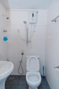 Ένα μπάνιο στο Matara Browns Peak