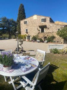 Vonkajšia záhrada v ubytovaní Masia Mimosa Jardin