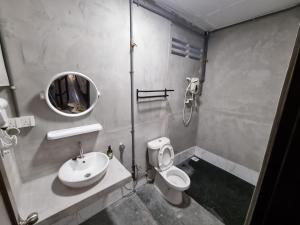 Koupelna v ubytování Sayang Sayang Private Pool Villa Melaka