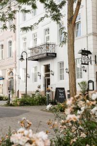 Afbeelding uit fotogalerij van Boutique-Hotel Weisses Haus Art in Bad Kissingen