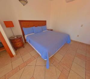 Voodi või voodid majutusasutuse West Bay Colonial toas