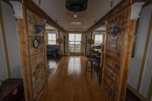 Posezení v ubytování Quirky Apt - Sleeps 6 - Coastal Area - Parking