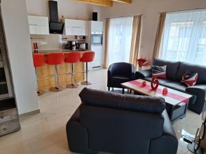 Η κουζίνα ή μικρή κουζίνα στο Sonnenhof Haus 2 - OG