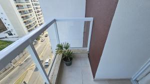Balcó o terrassa a Studio Life Essential com ar garagem wifi