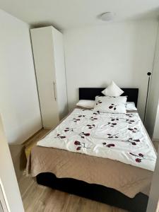 Postel nebo postele na pokoji v ubytování Lindenhof Appartement