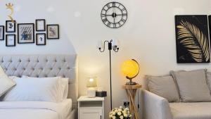 Modern Studio in Al Reem Julphar Pool and Gym 휴식 공간