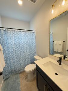 Koupelna v ubytování Luxury Modern Stay in Bastrop