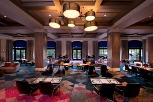 Uma área de estar em Universal's Hard Rock Hotel®