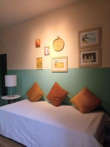 En eller flere senge i et værelse på Flat Montese Tower Resende - Refúgio na Serra da Mantiqueira, Próximo à AMAN e Penedo