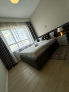 Postel nebo postele na pokoji v ubytování Ultra Luxury 2 bedroom Apartment in the Heart of Lavington