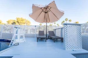 Patio nebo venkovní prostory v ubytování Private Oasis with Pool