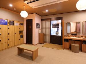 A cozinha ou cozinha compacta de Dormy Inn Kofu Natural Hot Spring Kaiji no Yu Reopening on February 3rd 2025