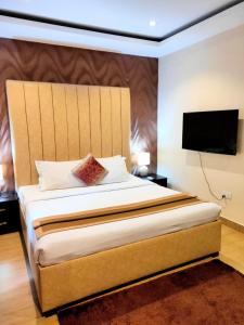 Gallery image of Reignaura at The Cabin Hotel Accra in Accra