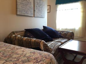 Gallery image of Admiral's Quay Motel & Suites in Saint John