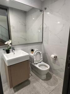 Residensi Agile Delima by Times 8 tesisinde bir banyo