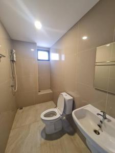 A bathroom at หลังมอ บิวตี้ อพาร์ตเมนต์