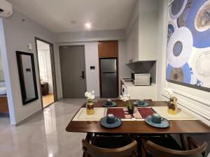 Residensi Agile Delima by Times 8 tesisinde mutfak veya mini mutfak