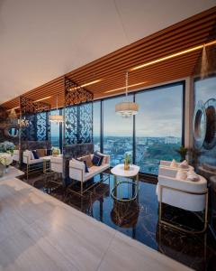 Posezení v ubytování Entire Condo in Central City